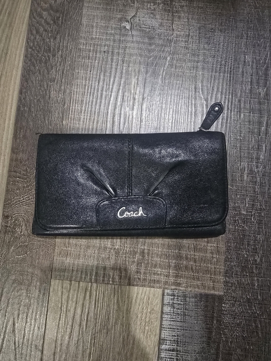 Coach Handbags - Coach Black Leather Zip Wallet - Sleek Women's Clutch